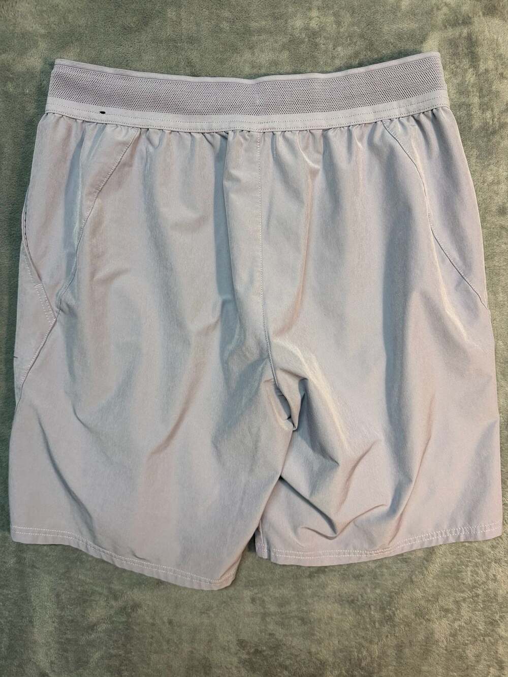 Nike Dri-FIT Standard Fit Athletic Training Shorts Light Gray Size Medium